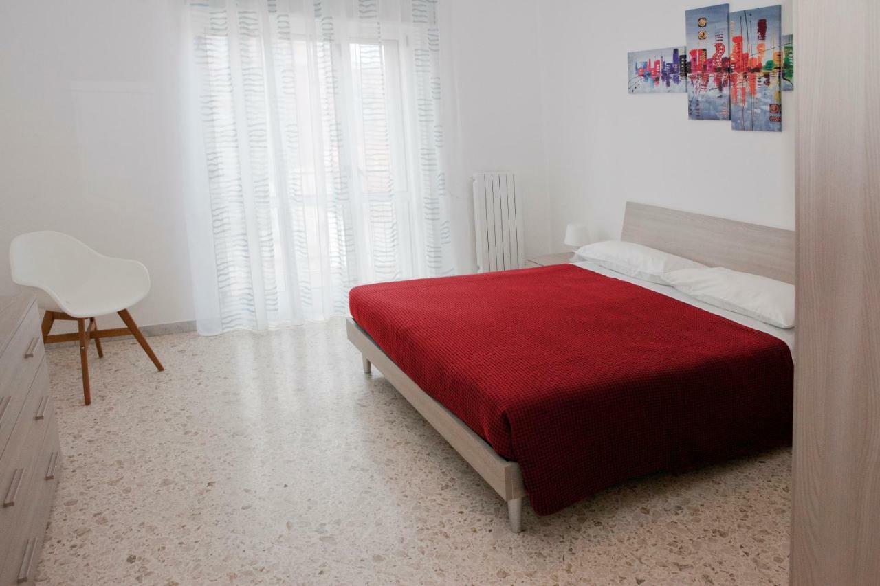 Апартаменты Maipiusenza House 2 Монополи Экстерьер фото