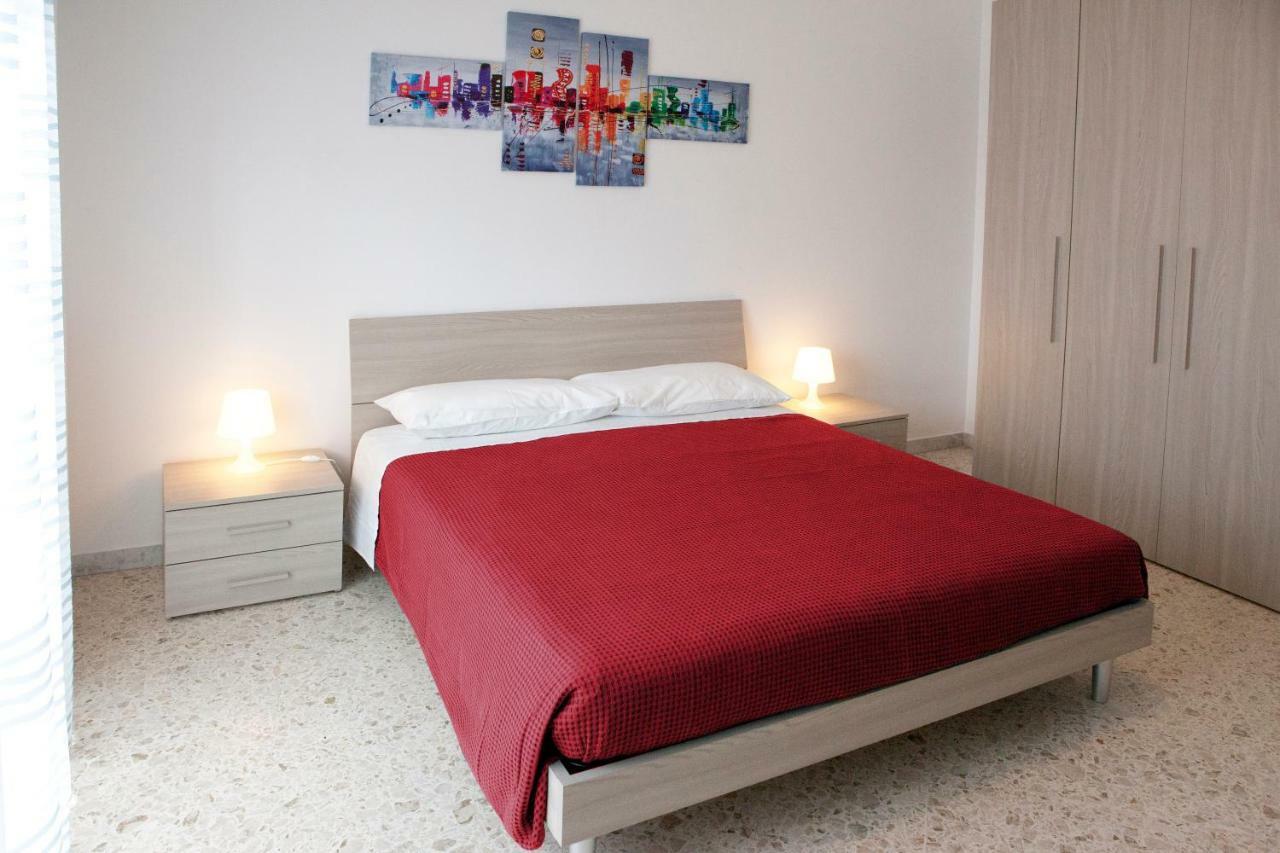 Апартаменты Maipiusenza House 2 Монополи Экстерьер фото